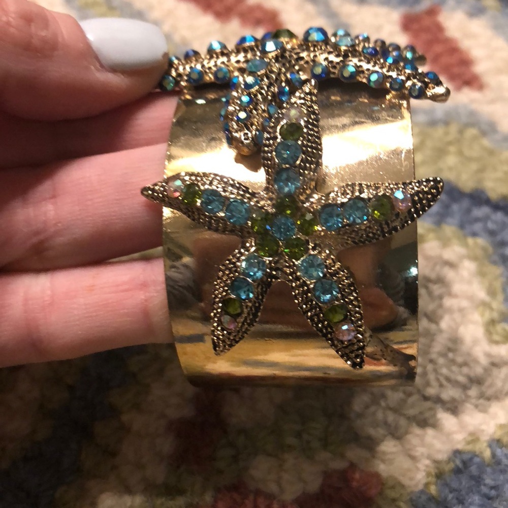Starfish Cuff - Picture 2 of 4